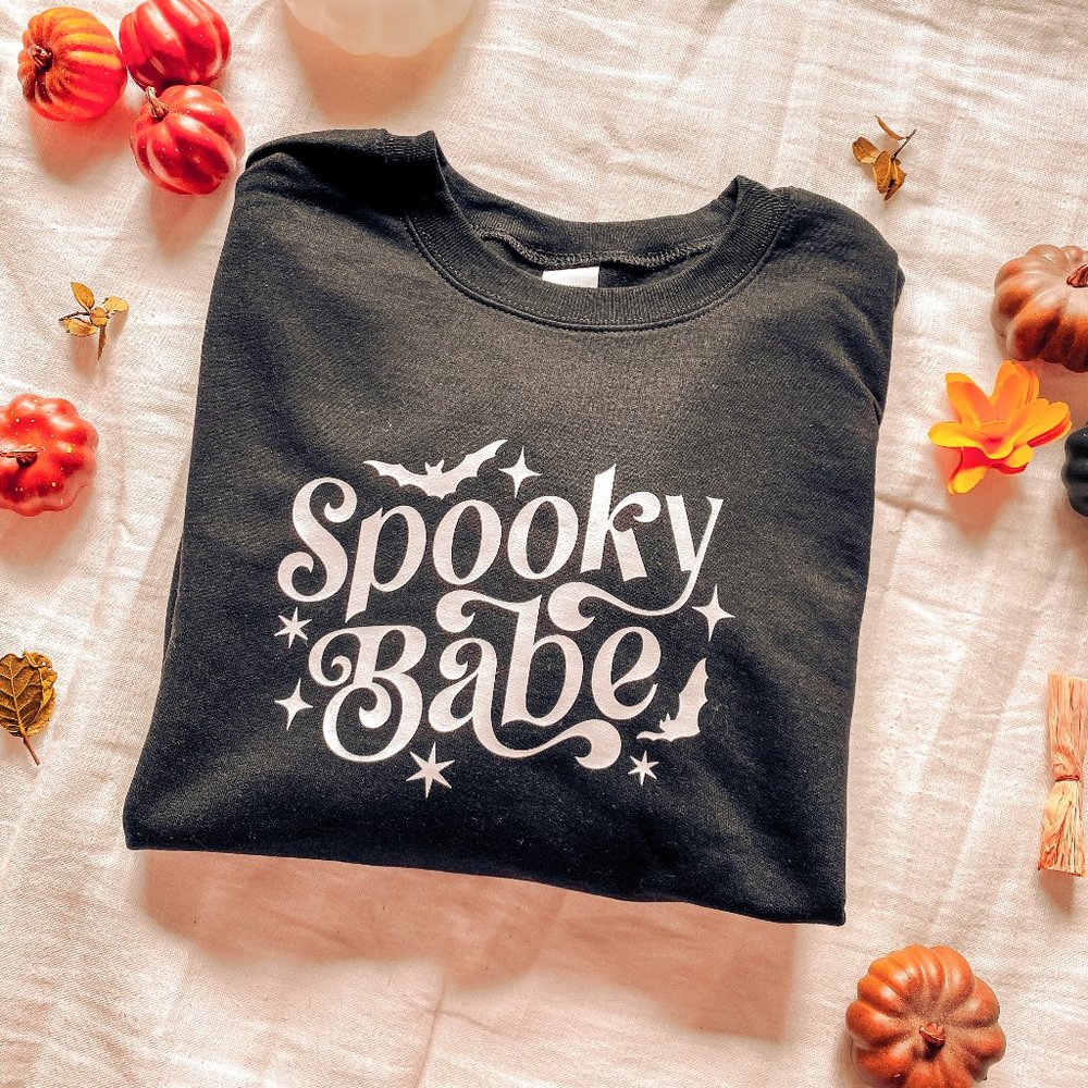 ✨NEW✨ Trendy Halloween Sweatshirt